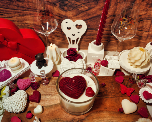 Floating Heart Candle – Valentine Glass Edition